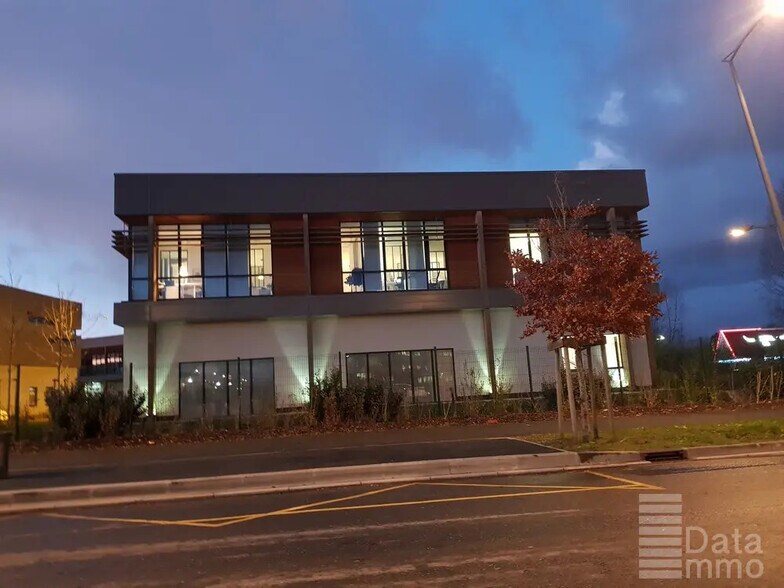 Industriel dans Collégien à louer - Photo du bâtiment - Image 3 de 13