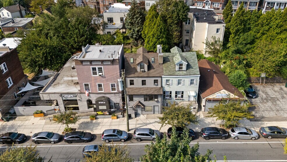 58 Van Duzer St, Staten Island, NY à vendre - Photo du bâtiment - Image 2 de 5