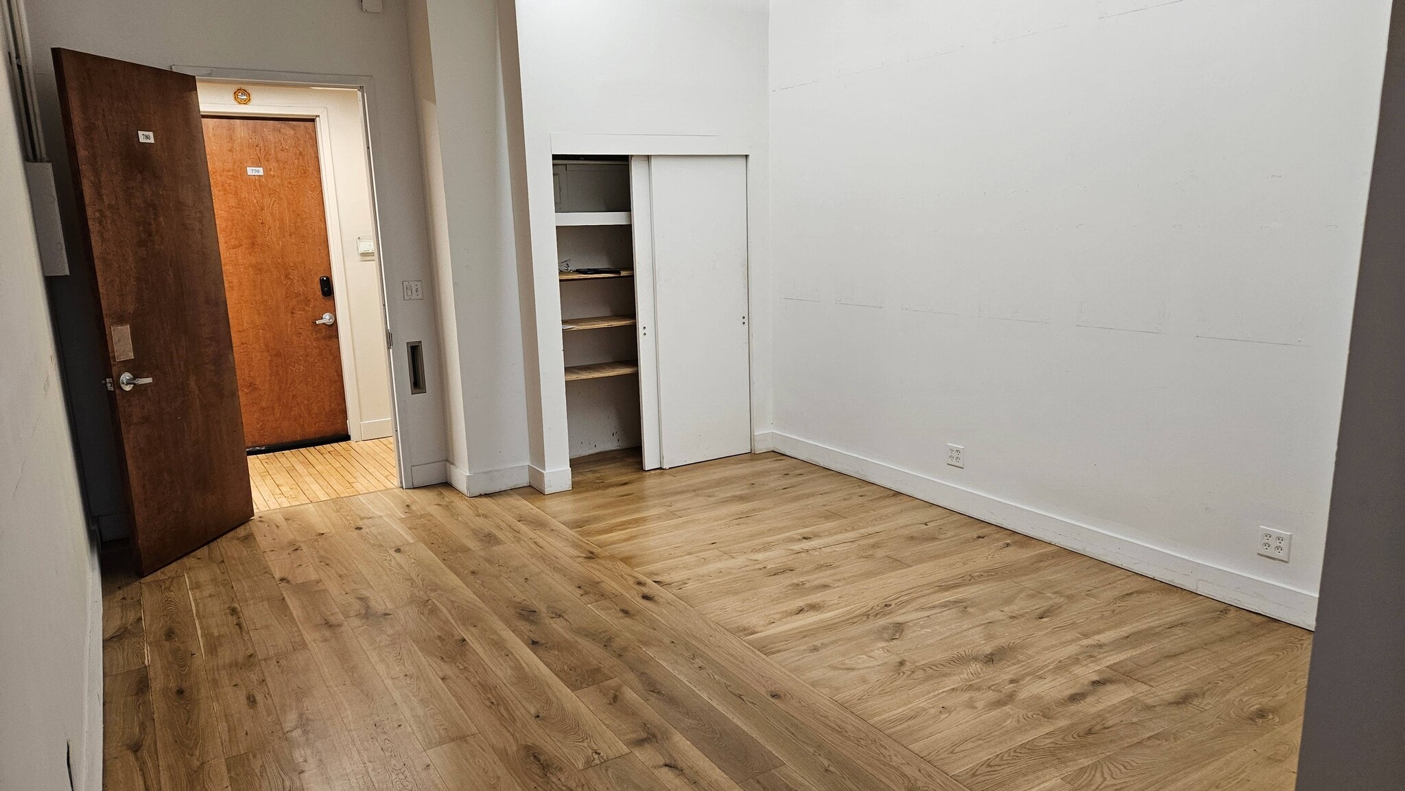 134 W 26th St, New York, NY for lease Interior Photo- Image 1 of 4