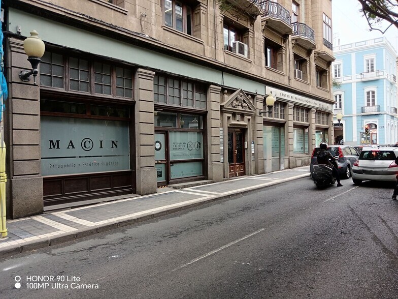 Calle Viera y Clavijo, Las Palmas de Gran Canaria, Las Palmas à louer - Photo du bâtiment - Image 3 de 21