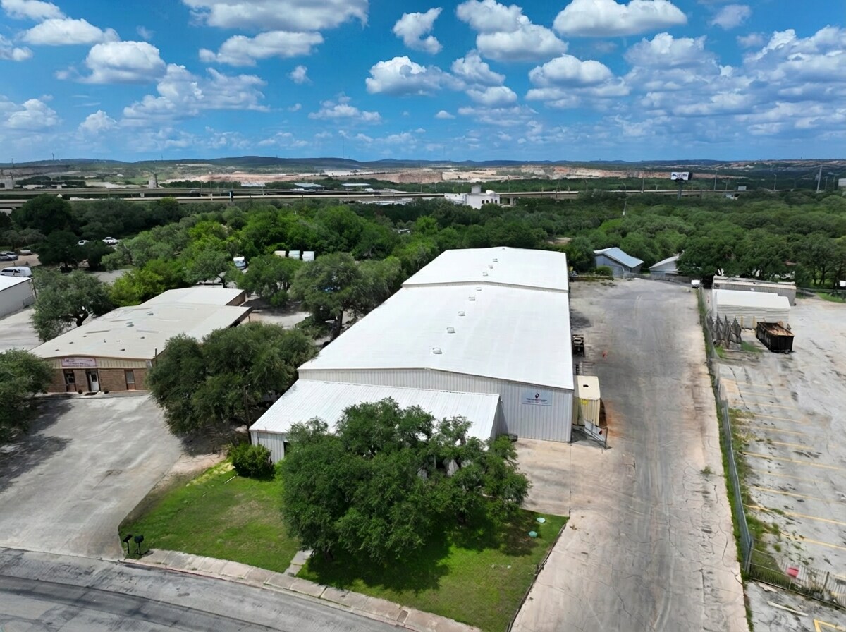 15501 Capital Port, San Antonio, TX à vendre Photo du bâtiment- Image 1 de 6