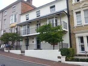 22 Mount Ephraim Rd, Tunbridge Wells for lease Building Photo- Image 2 of 10