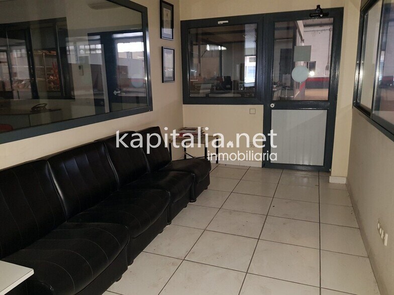 Commerce de détail dans Ontinyent, Valencia à vendre - Photo du bâtiment - Image 2 de 6