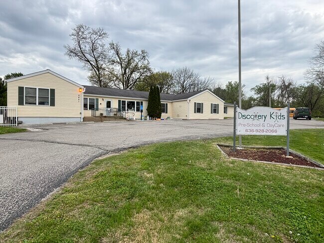 More details for 2451 Willott Rd, Saint Peters, MO - Retail for Sale