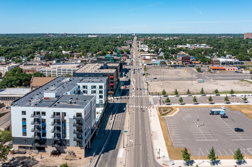 427 N Snelling Ave, Saint Paul, MN à louer - Aérien - Image 3 de 42