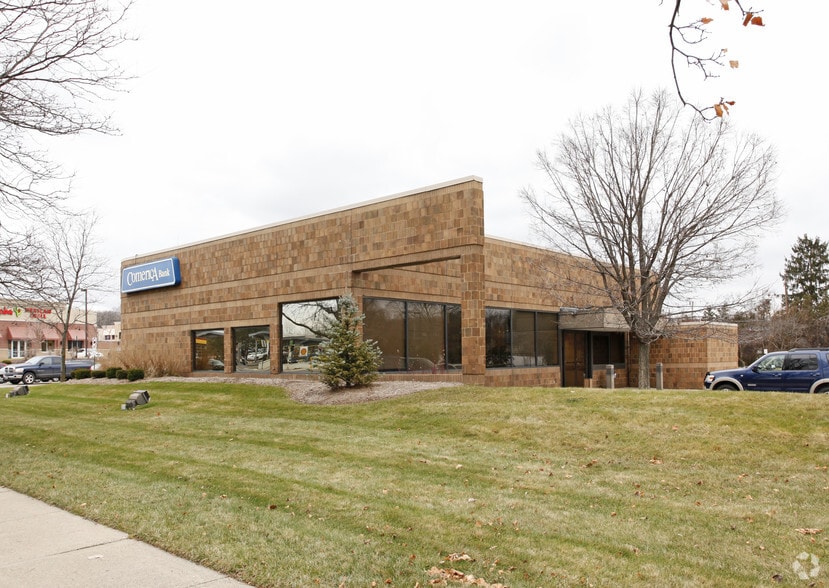 3305 Washtenaw Ave, Ann Arbor, MI for sale - Primary Photo - Image 1 of 2