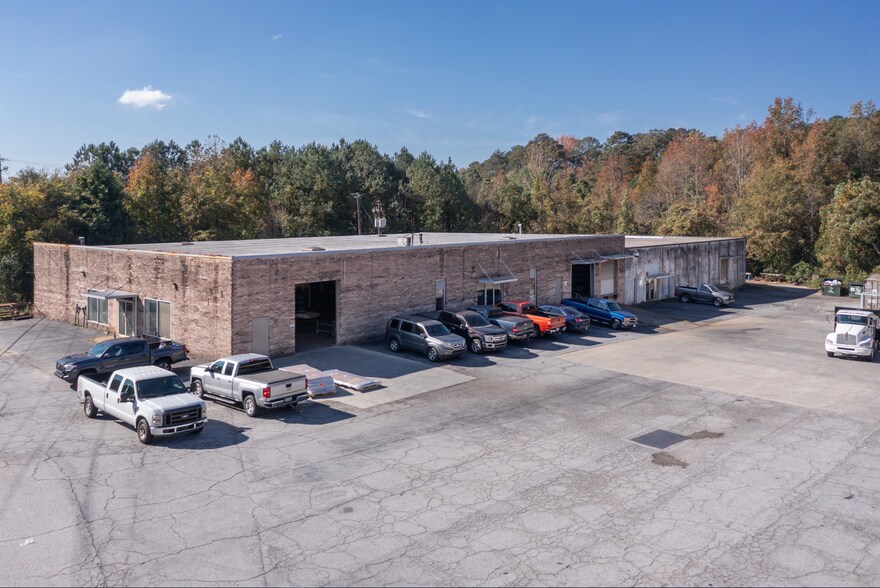 2675 Lithonia Industrial Blvd, Lithonia, GA à louer - Photo du bâtiment - Image 3 de 3