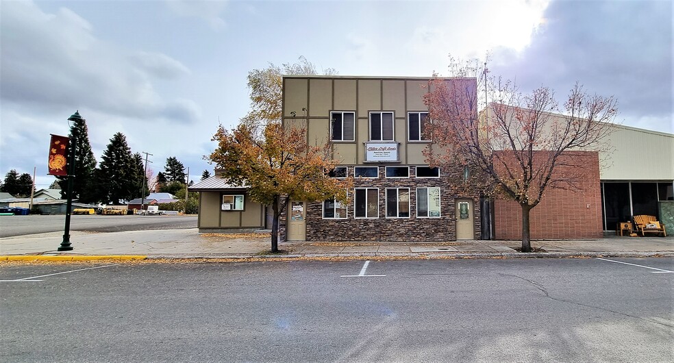 24 S 7th St, Ashton, ID à vendre - Photo principale - Image 1 de 1