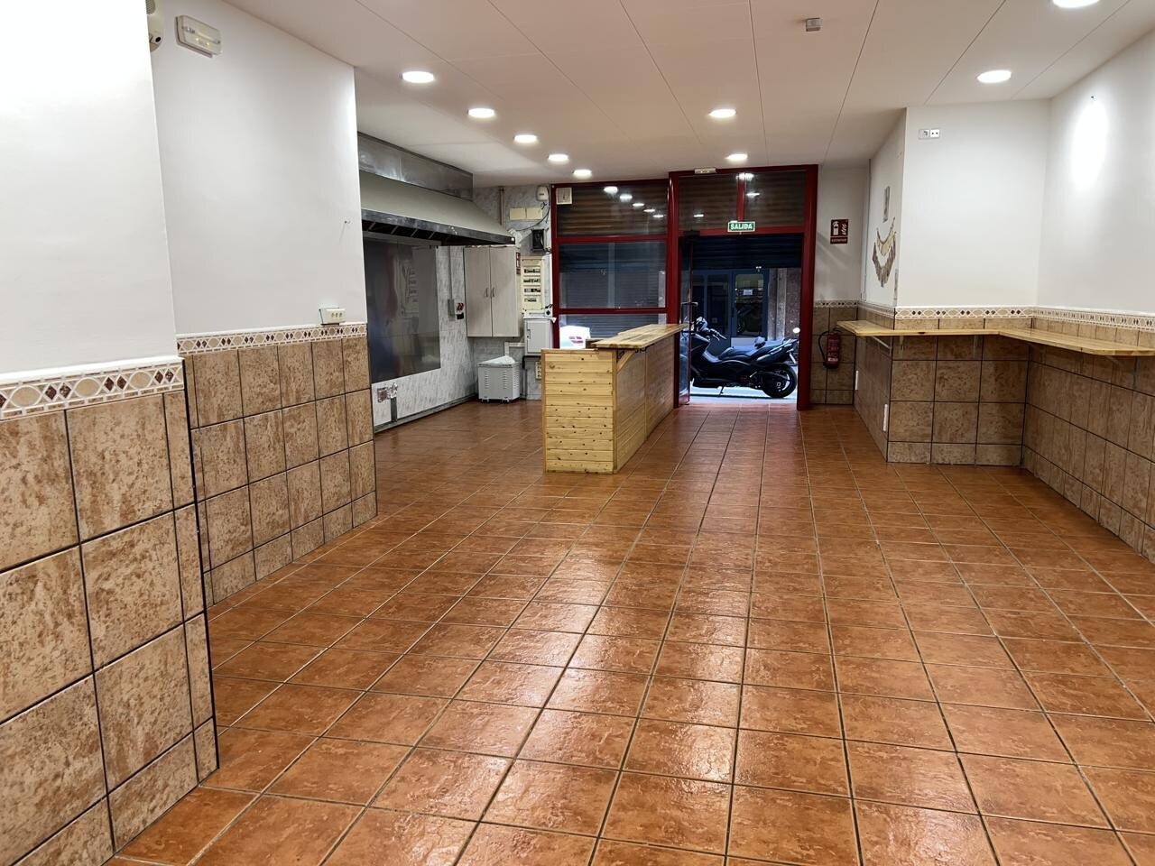 Commerce de détail dans Mataró, Barcelona à louer Photo intérieure- Image 1 de 11