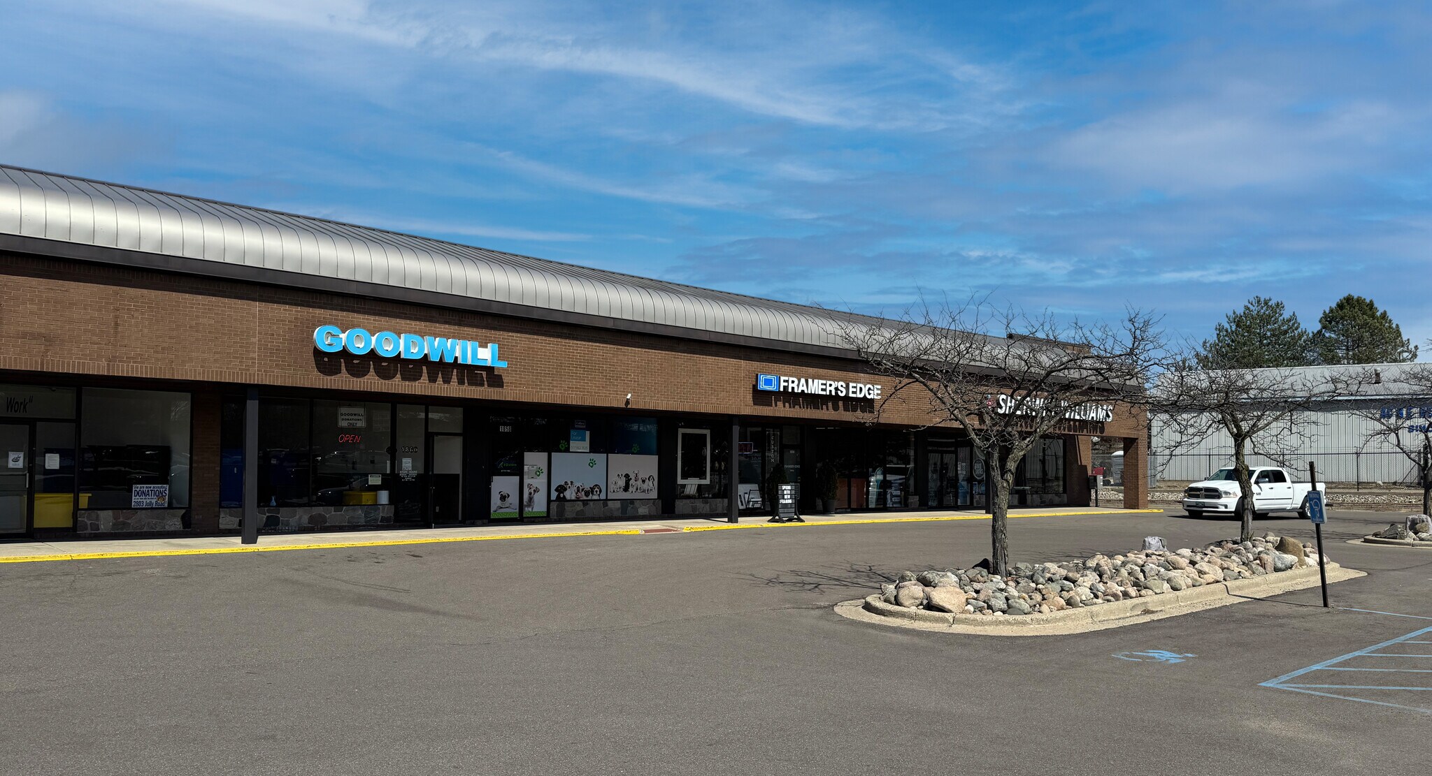 1850-1870 W Grand River Ave, Okemos, MI for lease Building Photo- Image 1 of 3