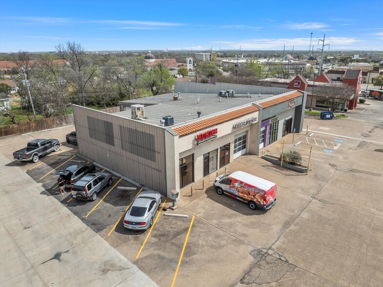 1712 S Valley Mills Dr, Waco, TX for sale - Building Photo - Image 2 of 6