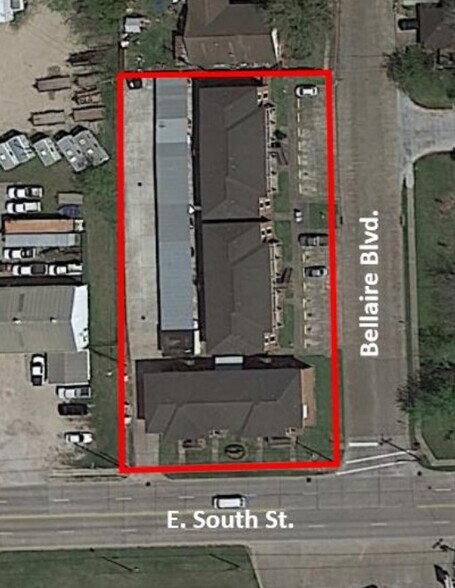 617 E South St, Alvin, TX à vendre - Photo du bâtiment - Image 2 de 10