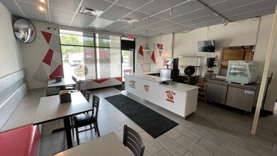 11852-11876 Chester Village Dr, Chester, VA à louer Photo intérieure- Image 2 de 3