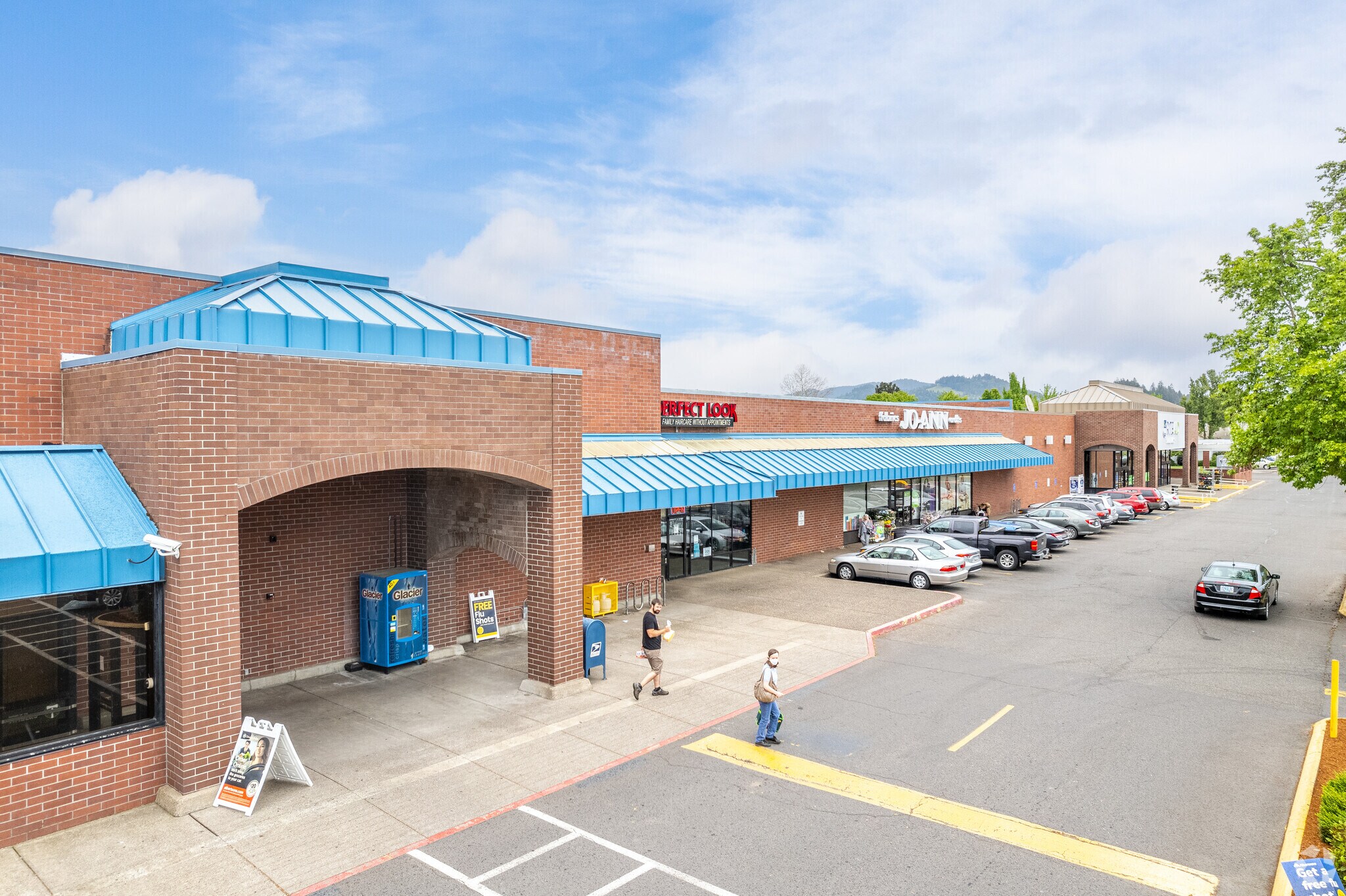 1910-1230 Marcola Rd, Springfield, OR for lease Primary Photo- Image 1 of 46