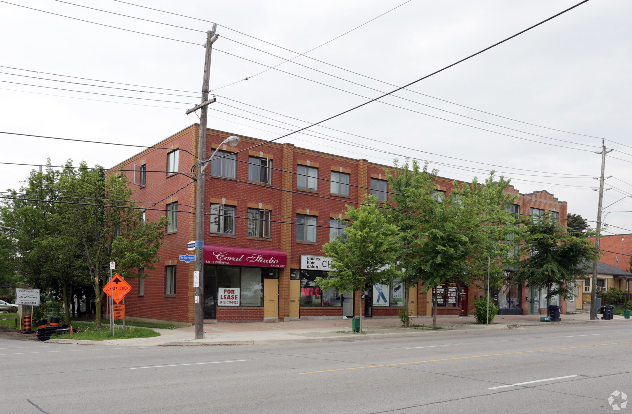 621-625 The Queensway, Toronto, ON à vendre Photo principale- Image 1 de 3