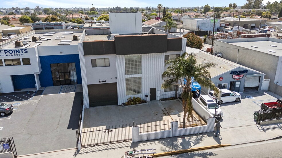 23104 S Normandie Ave, Torrance, CA for lease - Primary Photo - Image 1 of 25