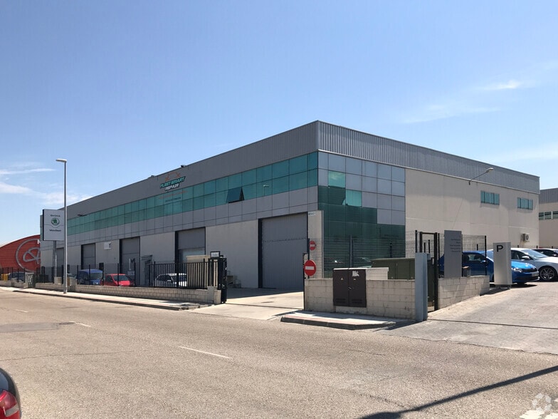 Industrial in Alcalá de Henares, Madrid for sale - Building Photo - Image 1 of 2