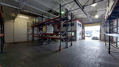 Bentalls, Basildon à louer Photo intérieure- Image 1 de 6