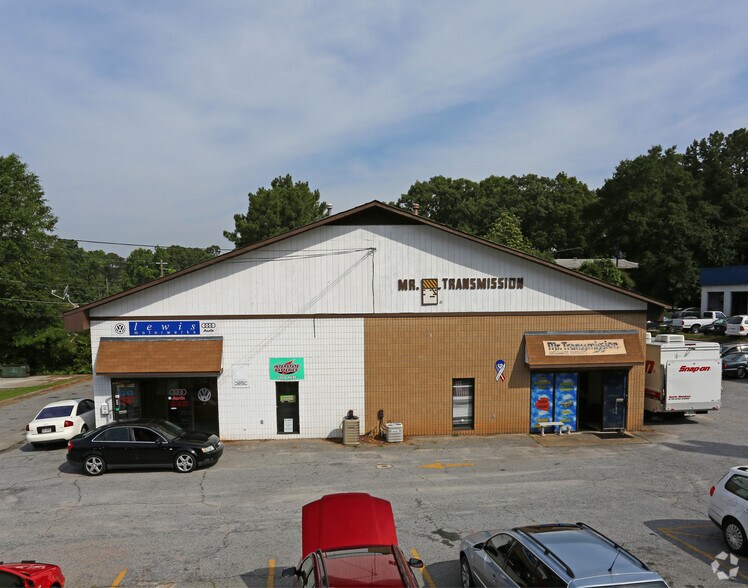 2310 Lawrenceville Hwy, Decatur, GA à louer - Photo du bâtiment - Image 2 de 25