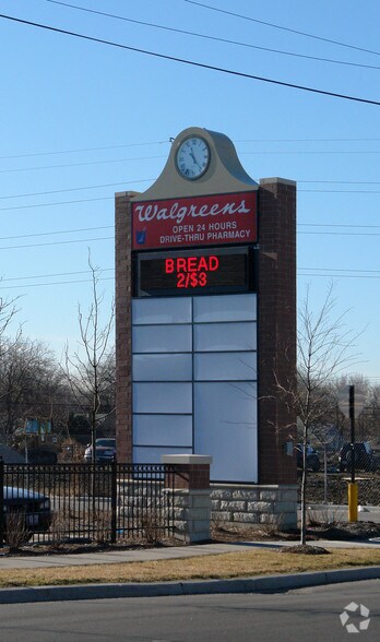 833 W 115th St, Chicago, IL à louer - Photo du bâtiment - Image 2 de 4