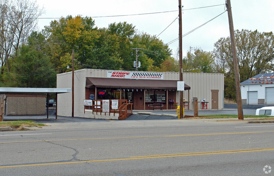 1721 Woodman Dr, Dayton, OH à vendre - Photo du bâtiment - Image 2 de 10