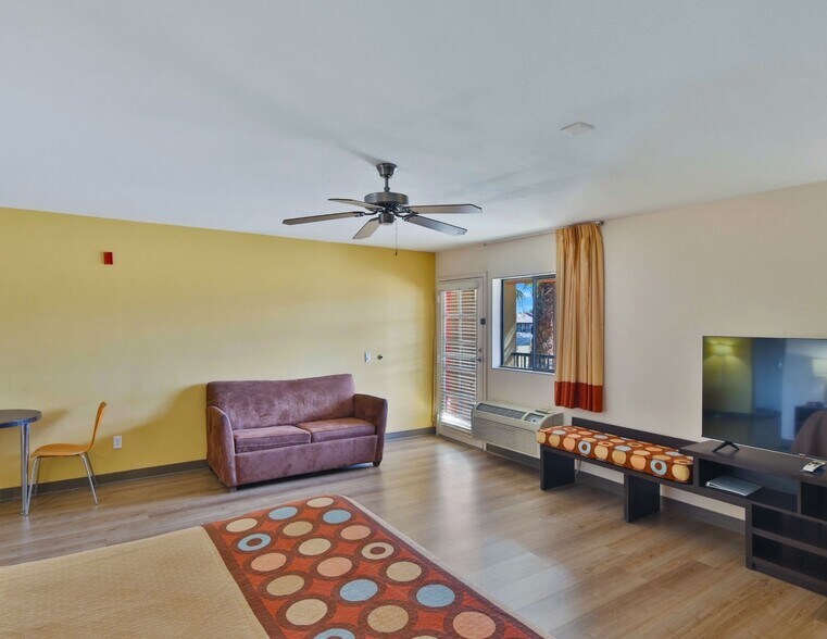 81753 111 Hwy, Indio, CA à vendre - Photo du bâtiment - Image 2 de 90