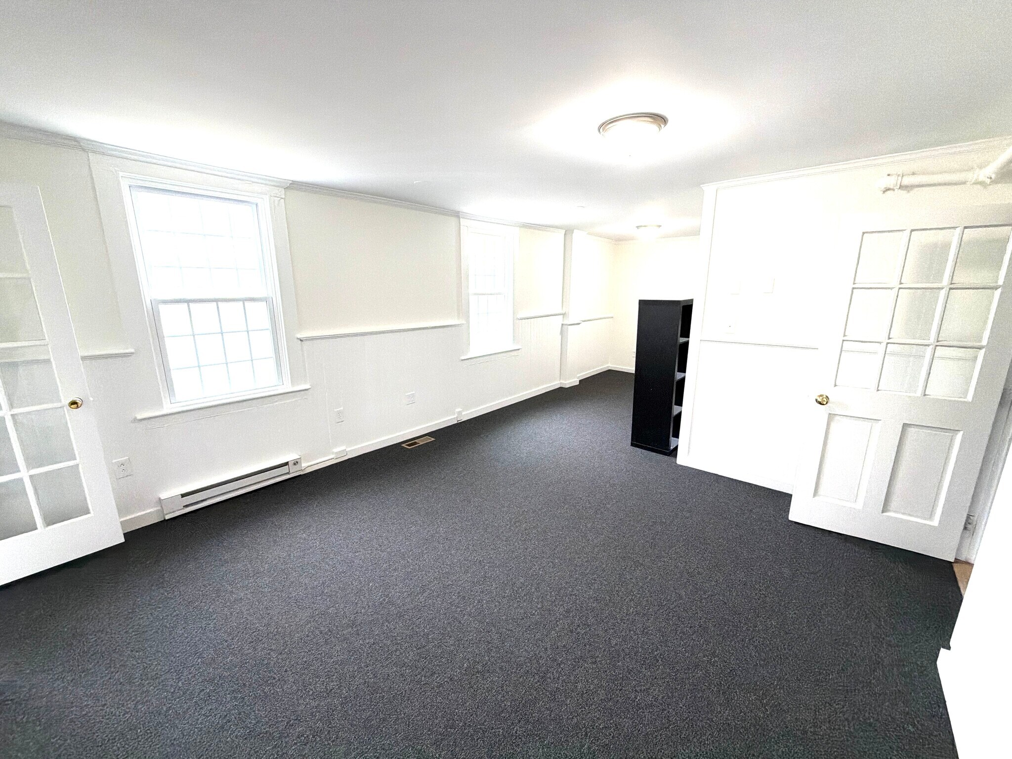 129 Main St, Old Saybrook, CT à louer Photo intérieure- Image 1 de 1