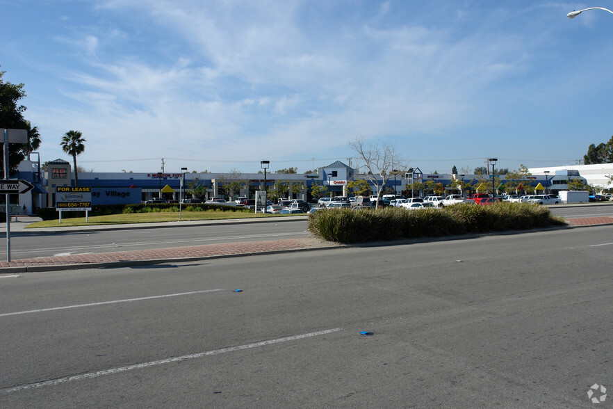 2975 Johnson Dr, Ventura, CA for lease - Building Photo - Image 2 of 9