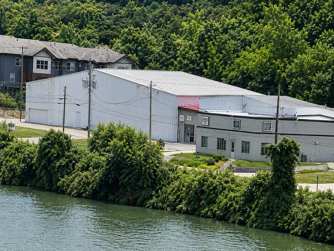 Plus de détails pour 1640 Island Home Ave, Knoxville, TN - Industriel à louer