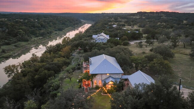 Plus de détails pour 5229 Hupedo Ranch Rd, Spicewood, TX - Spécialité à vendre