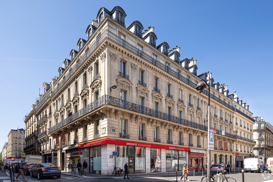 7 Rue Drouot, Paris à louer - Photo du bâtiment - Image 3 de 13