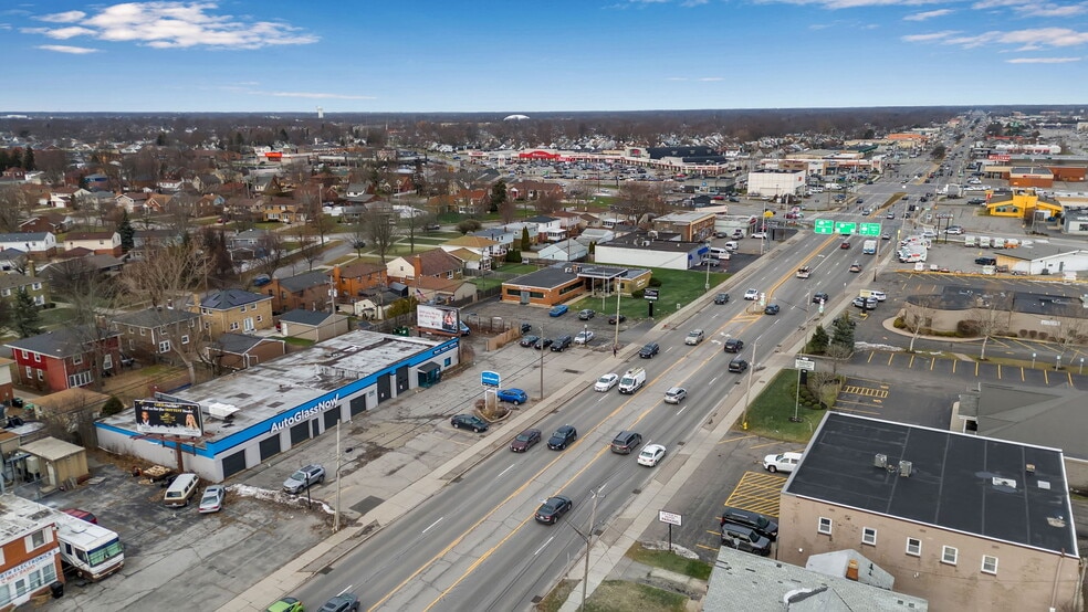 874 Niagara Falls Blvd, Buffalo, NY à vendre - Photo du bâtiment - Image 3 de 15