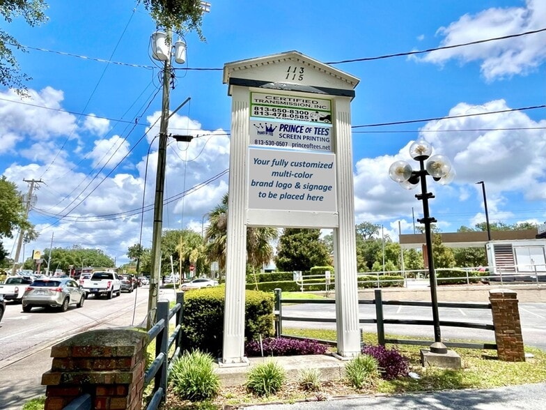 115 Lithia Pinecrest Rd, Brandon, FL à louer - Photo du bâtiment - Image 2 de 7