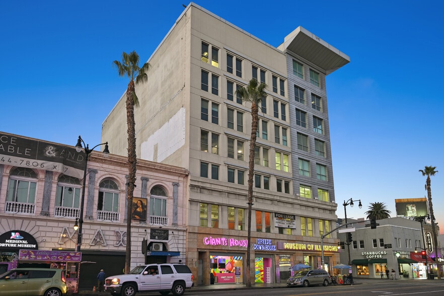 6751 Hollywood Blvd, Los Angeles, CA à vendre - Photo du bâtiment - Image 2 de 10