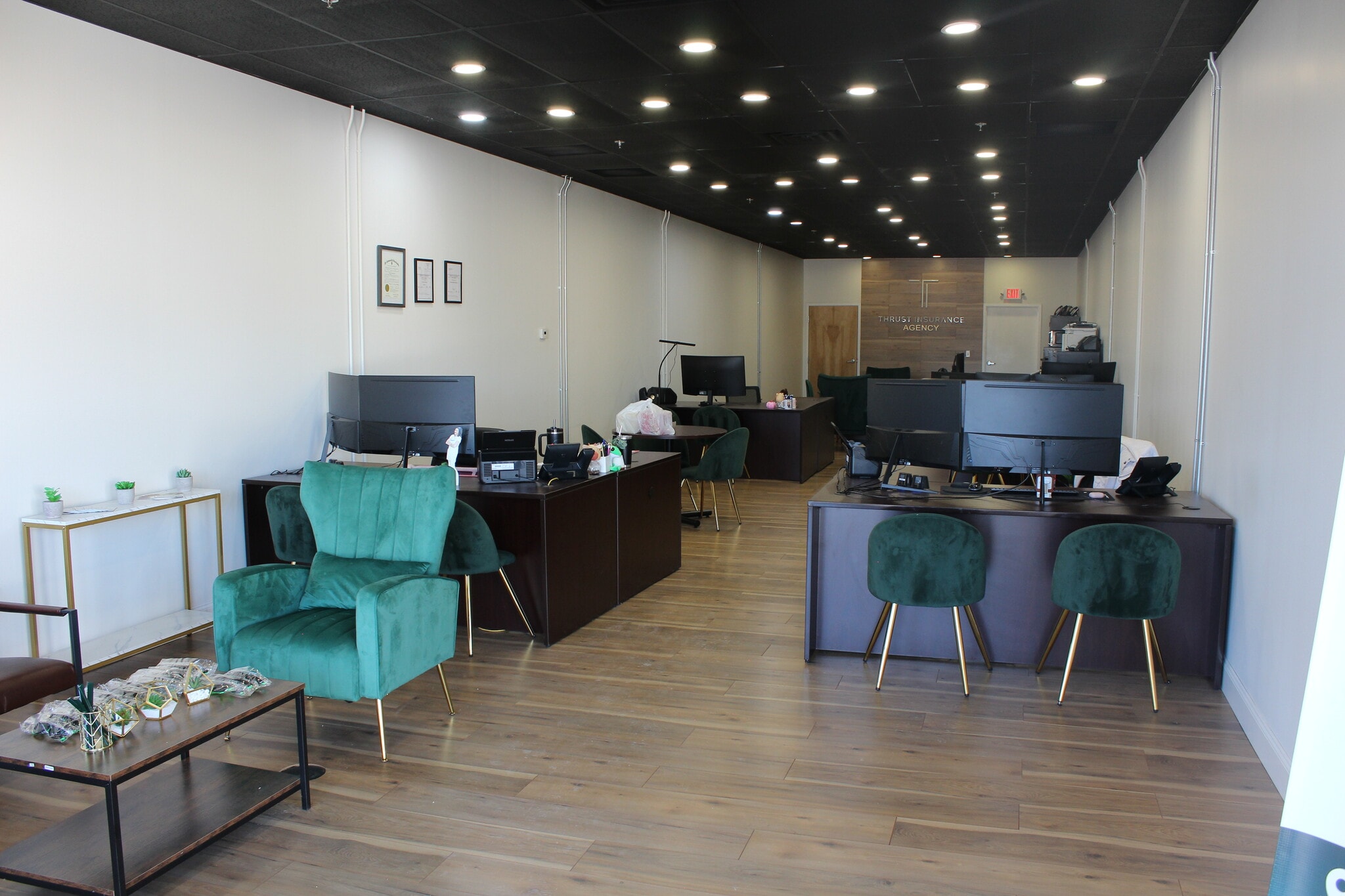 1001-1045 Central St, Leominster, MA for lease Interior Photo- Image 1 of 4