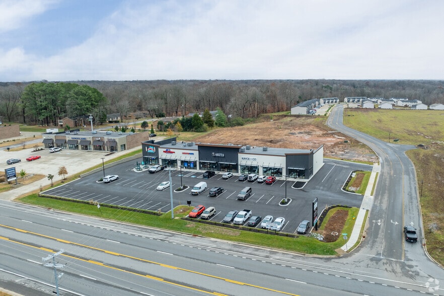 1101 Meadowhill Lane, Clarksville, TN for lease - Building Photo - Image 3 of 6