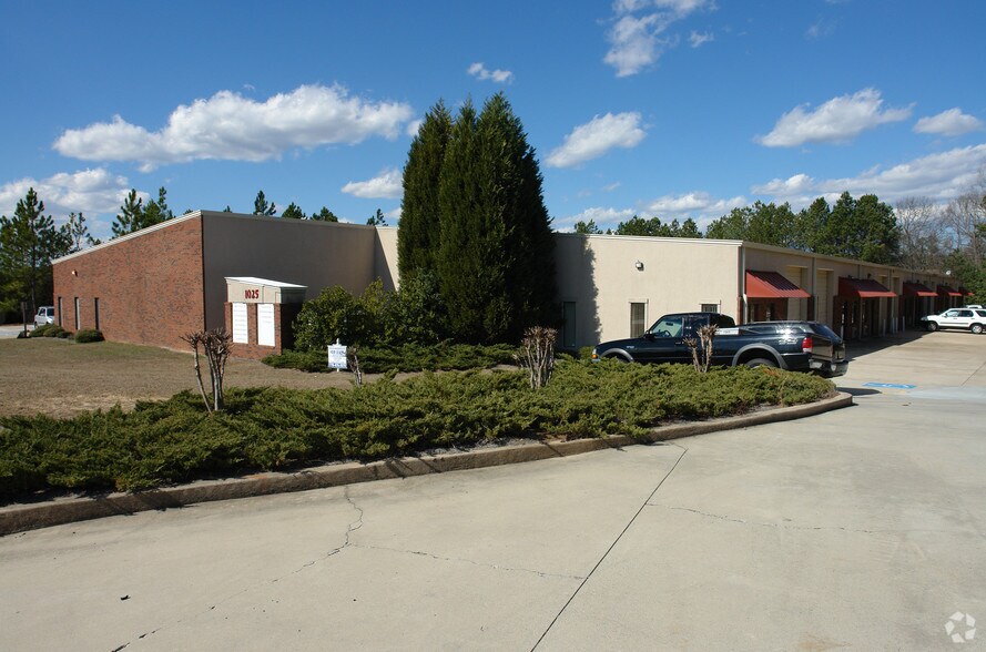 1025 Nine North Dr, Alpharetta, GA à louer - Photo du bâtiment - Image 2 de 23