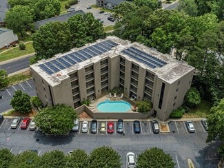 Plus de détails pour 380 9th Avenue Dr NE, Hickory, NC - Multi-résidentiel à vendre