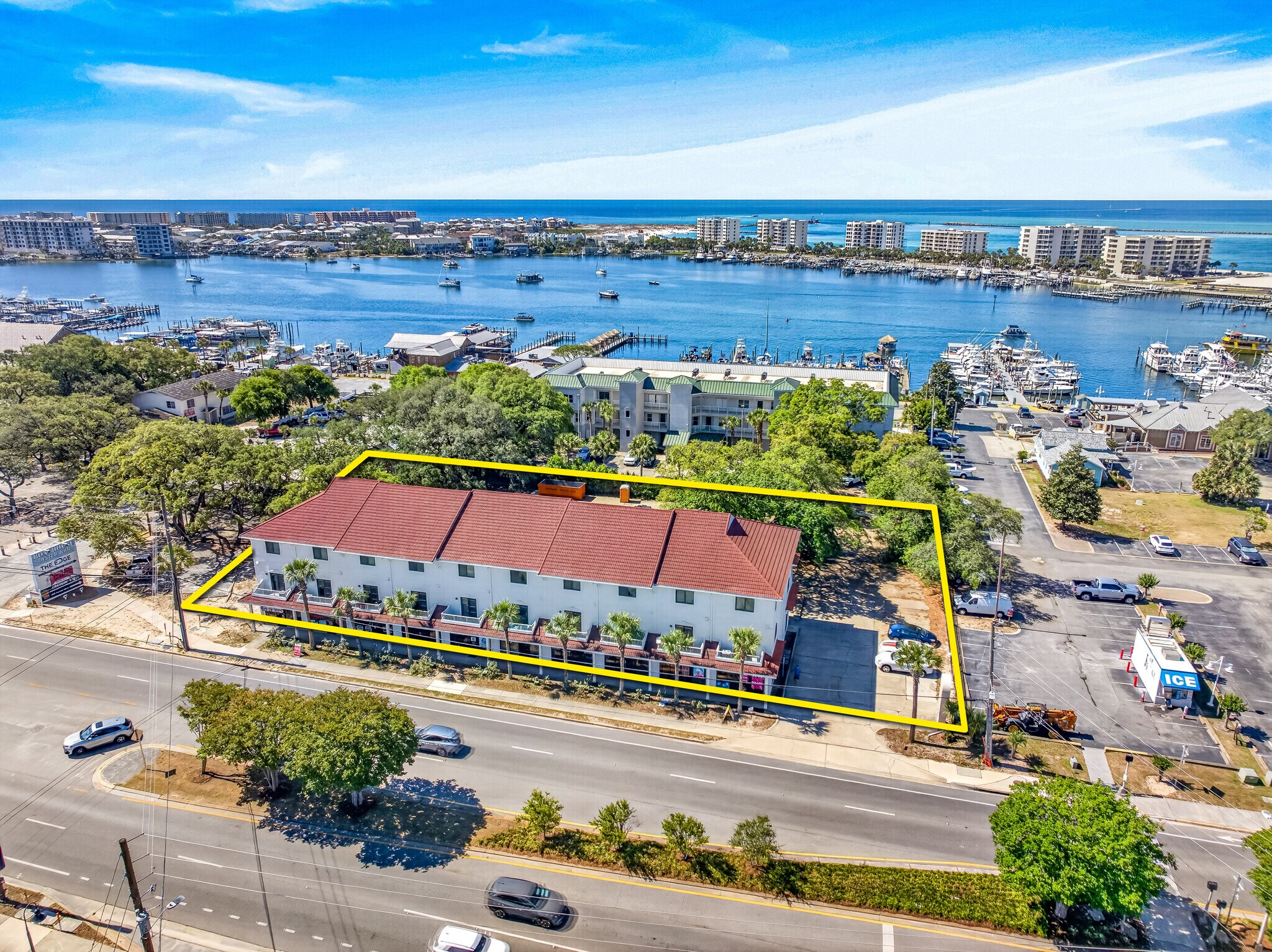 220-236 Harbor Blvd, Destin, FL for sale Primary Photo- Image 1 of 37