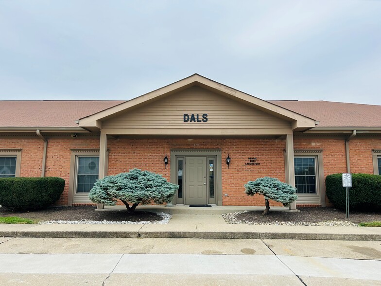 170-176 Barnwood Dr, Edgewood, KY for lease - Building Photo - Image 2 of 3