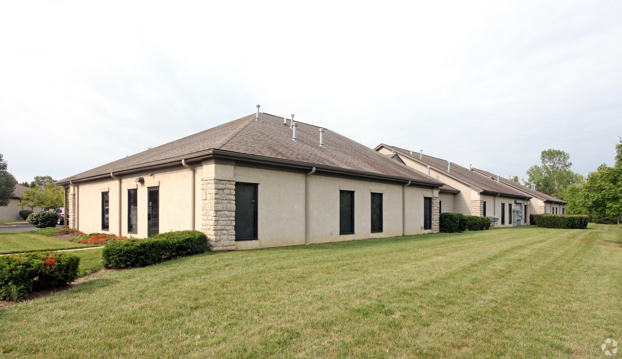 5970 Wilcox Pl, Dublin, OH à vendre Photo principale- Image 1 de 1