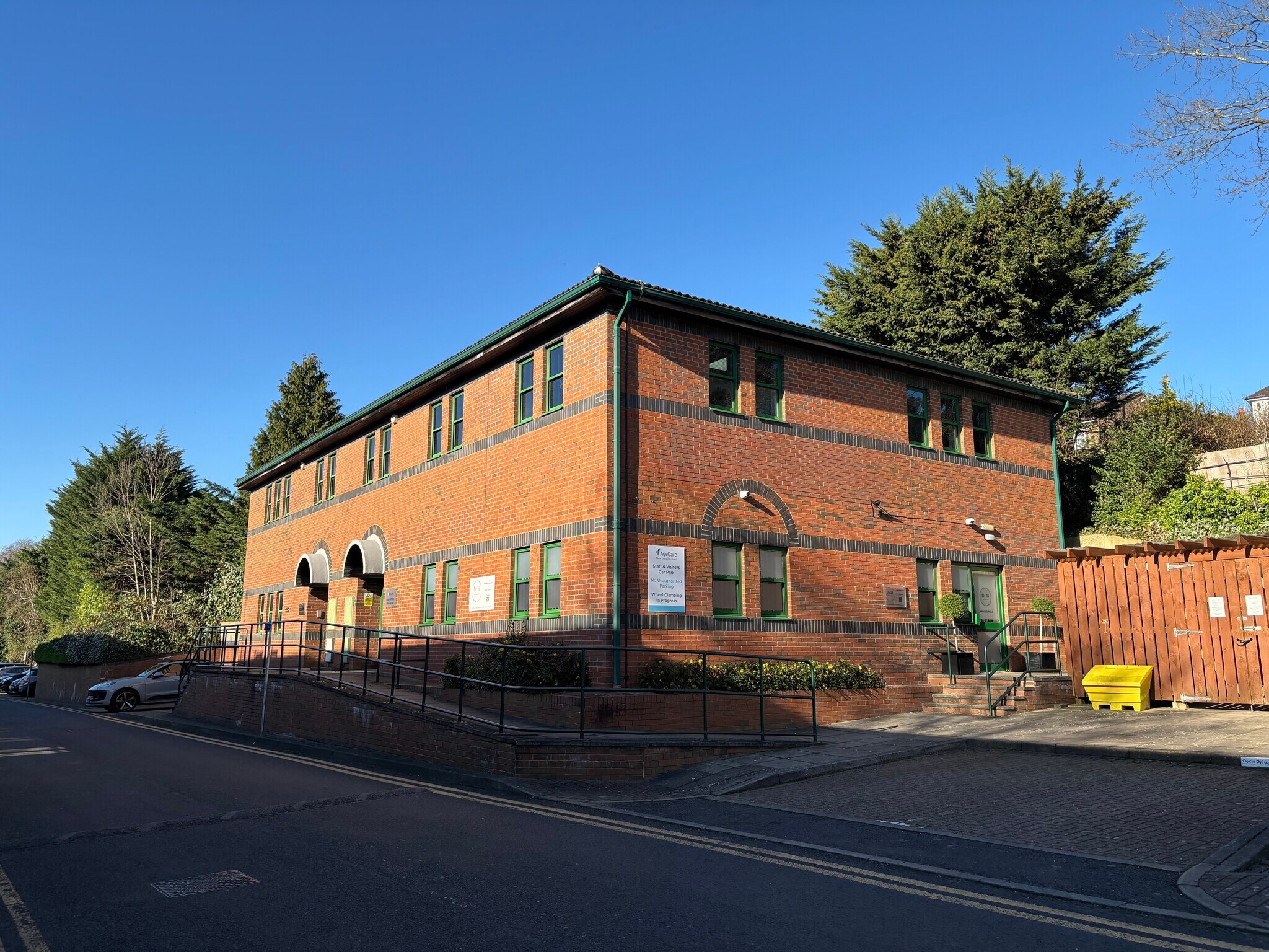 9 Shenley Hl, Radlett à louer Photo du bâtiment- Image 1 de 8
