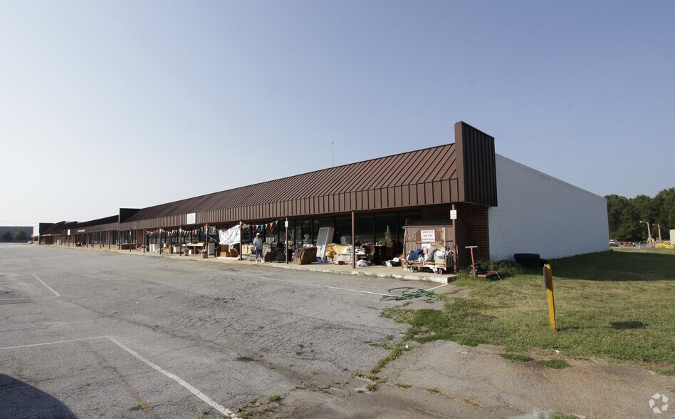 28024-28032 Us-76 Hwy, Clinton, SC à vendre - Photo du bâtiment - Image 3 de 28