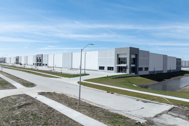 More details for 2075 20th Ave SW, Altoona, IA - Industrial for Lease