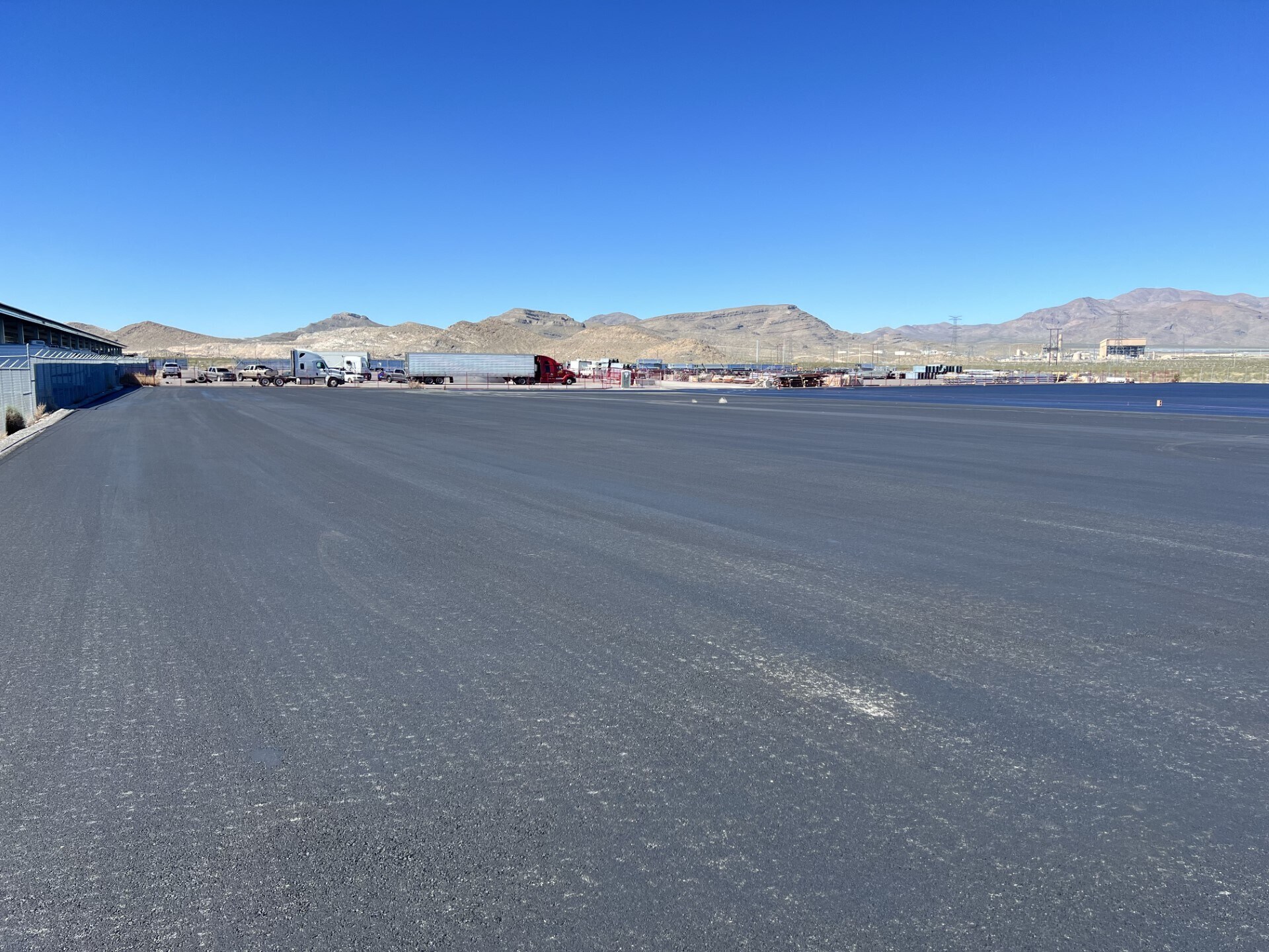 13460 Apex Harbor Ln, Las Vegas, NV à louer Photo du bâtiment- Image 1 de 7