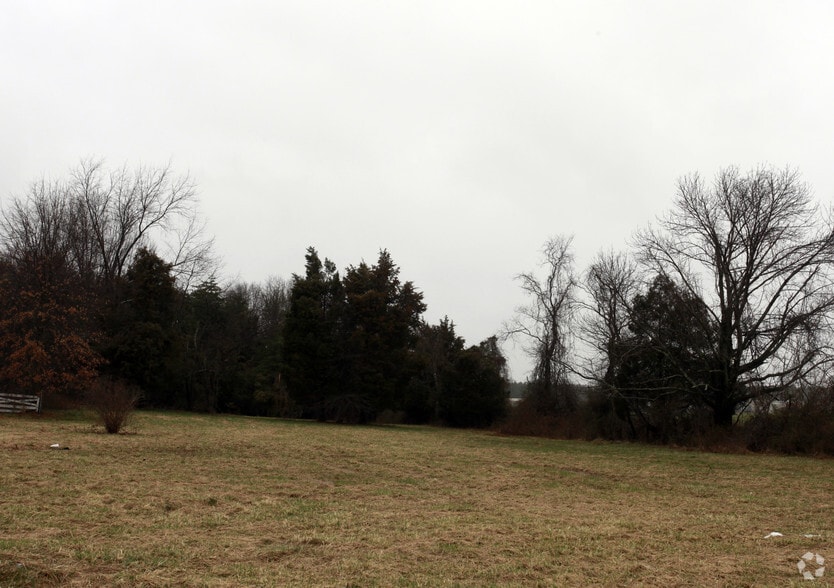 11202-11206 Balls Ford Rd, Manassas, VA for sale - Primary Photo - Image 1 of 5