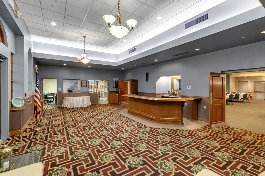 672 Wehrle Dr, Buffalo, NY à vendre - Photo du bâtiment - Image 2 de 11