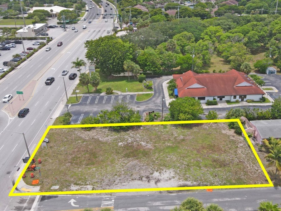 711 W. Boynton Beach Blvd, Boynton Beach, FL for sale Primary Photo- Image 1 of 6