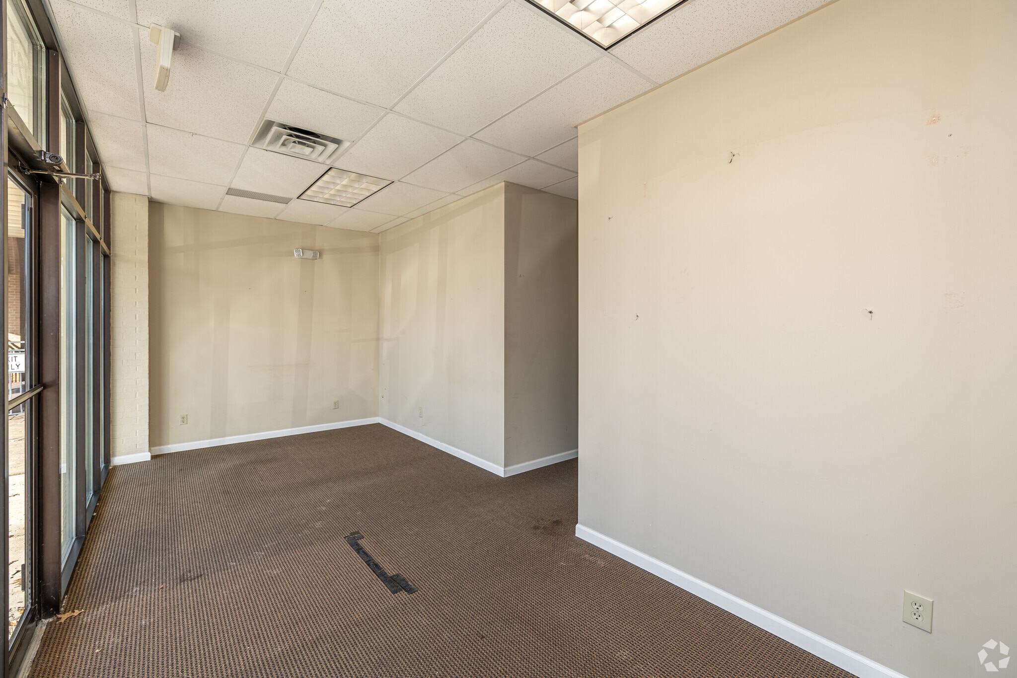 7100 W College Blvd, Overland Park, KS for lease Interior Photo- Image 1 of 3