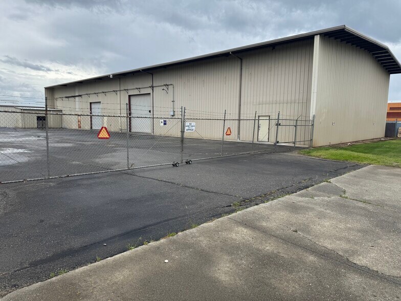295 Convair Ave, Chico, CA à vendre - Photo du bâtiment - Image 2 de 15